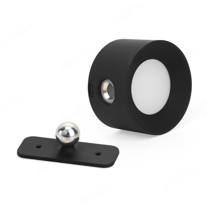 Lampa ścienna LED z obrotem 360°