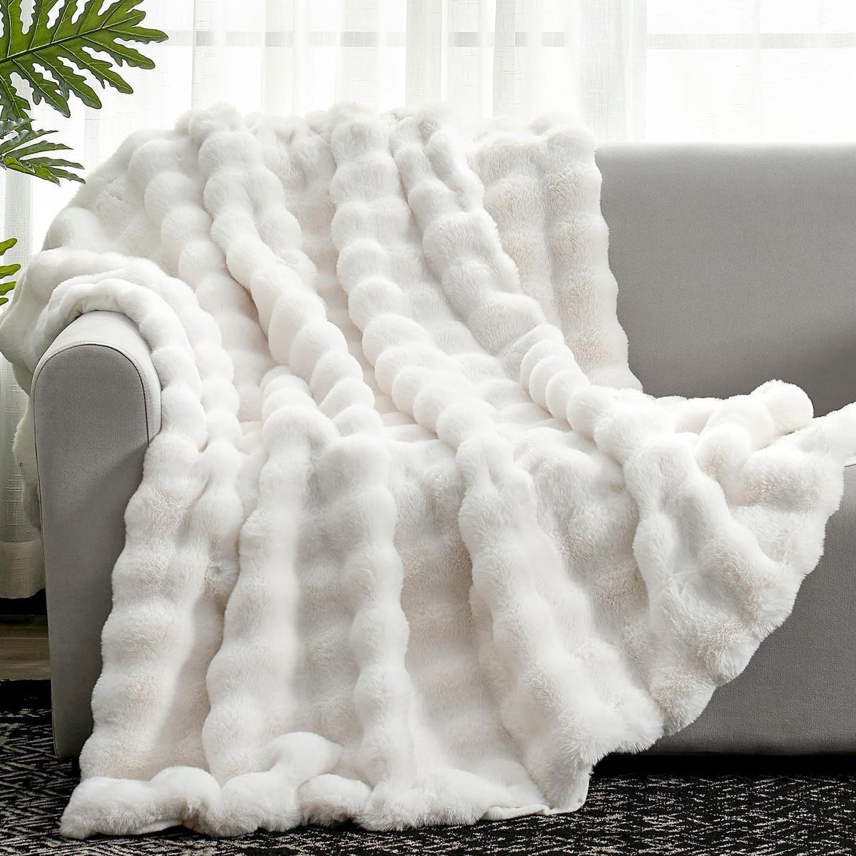 Bubble Faux Fur Blanket