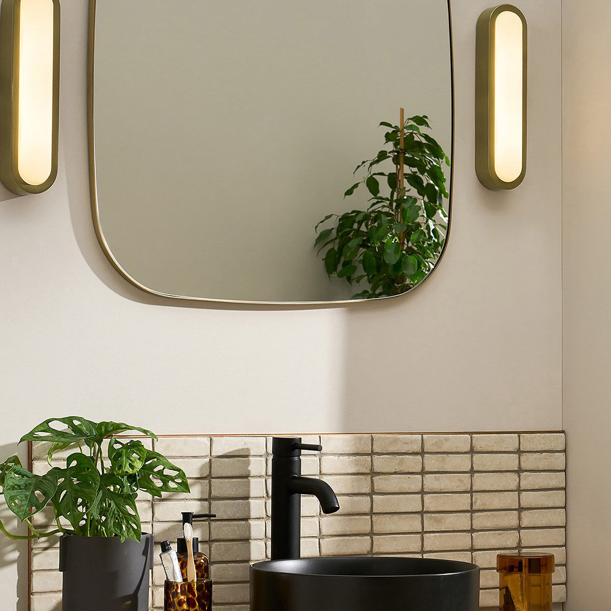 LED bathroom wall light