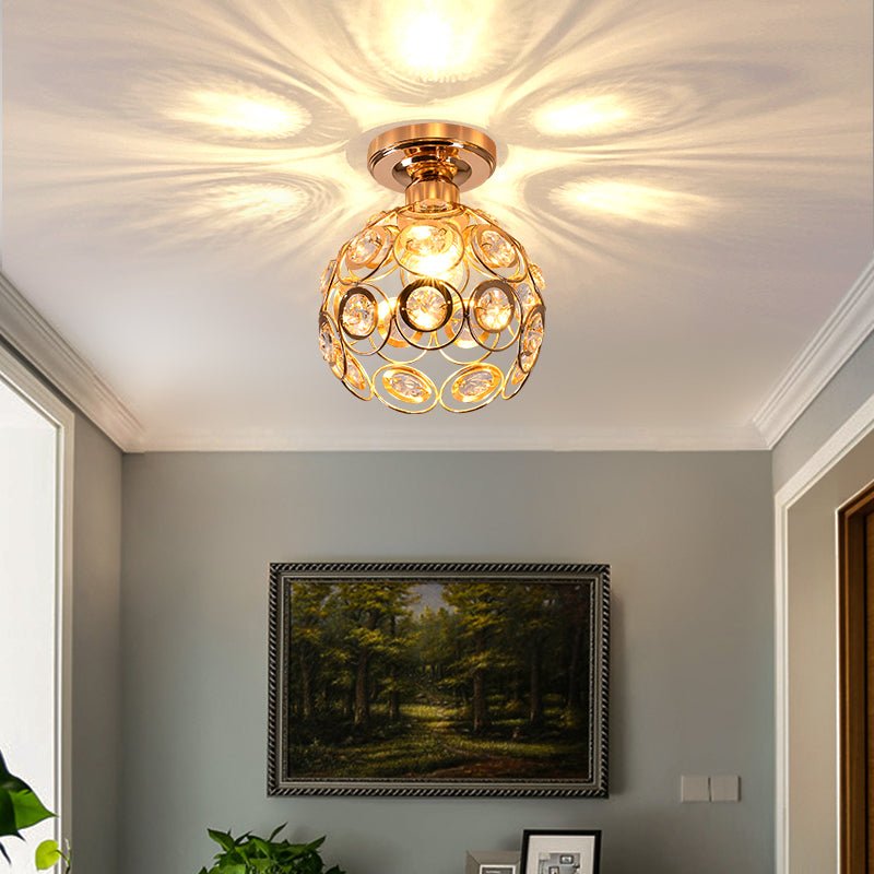 Plafonnier avec des globes en verre