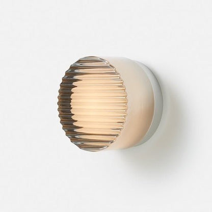 Nástěnná LED lampa s matným difuzorem