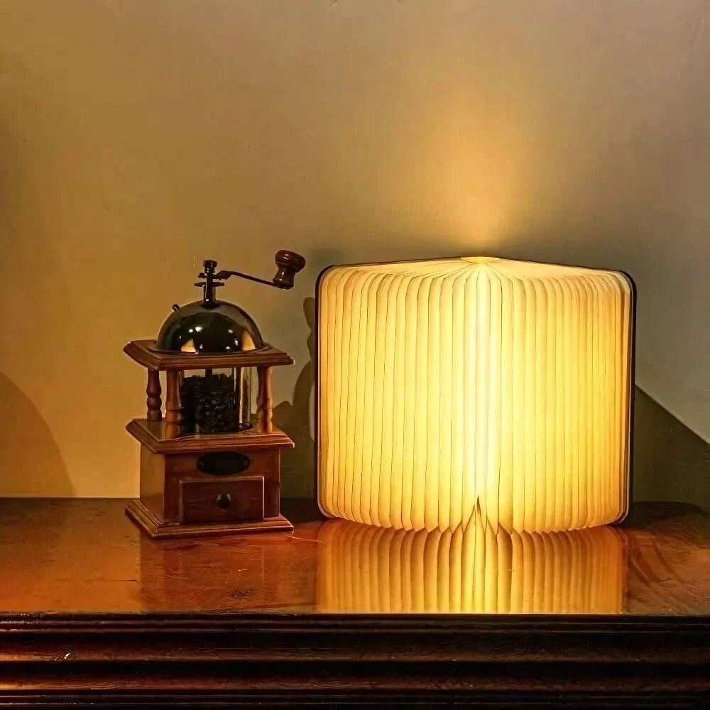 Lampe en forme de livre