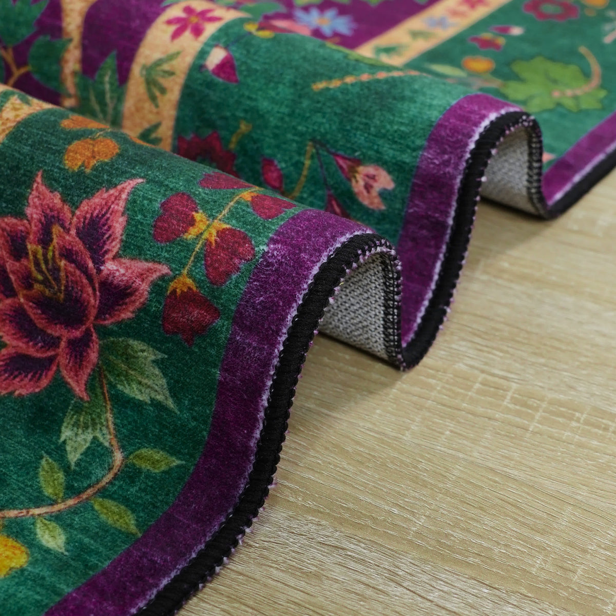 Tapis floral vintage