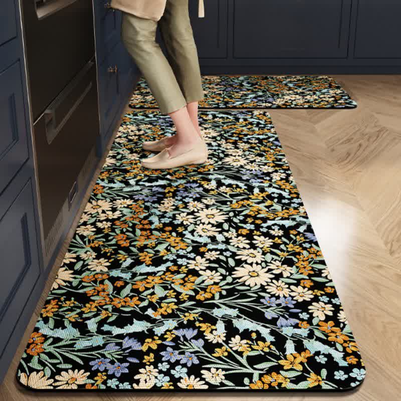 Non-slip mat with daisies