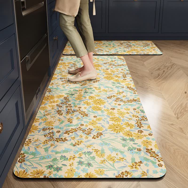 Non-slip mat with daisies