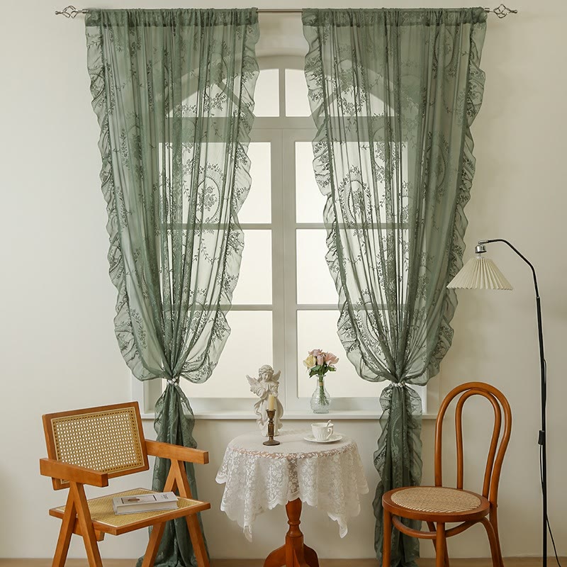 Sheer curtain with lace