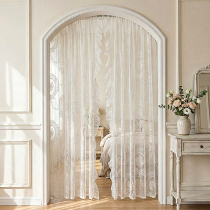 Sheer curtain with lace