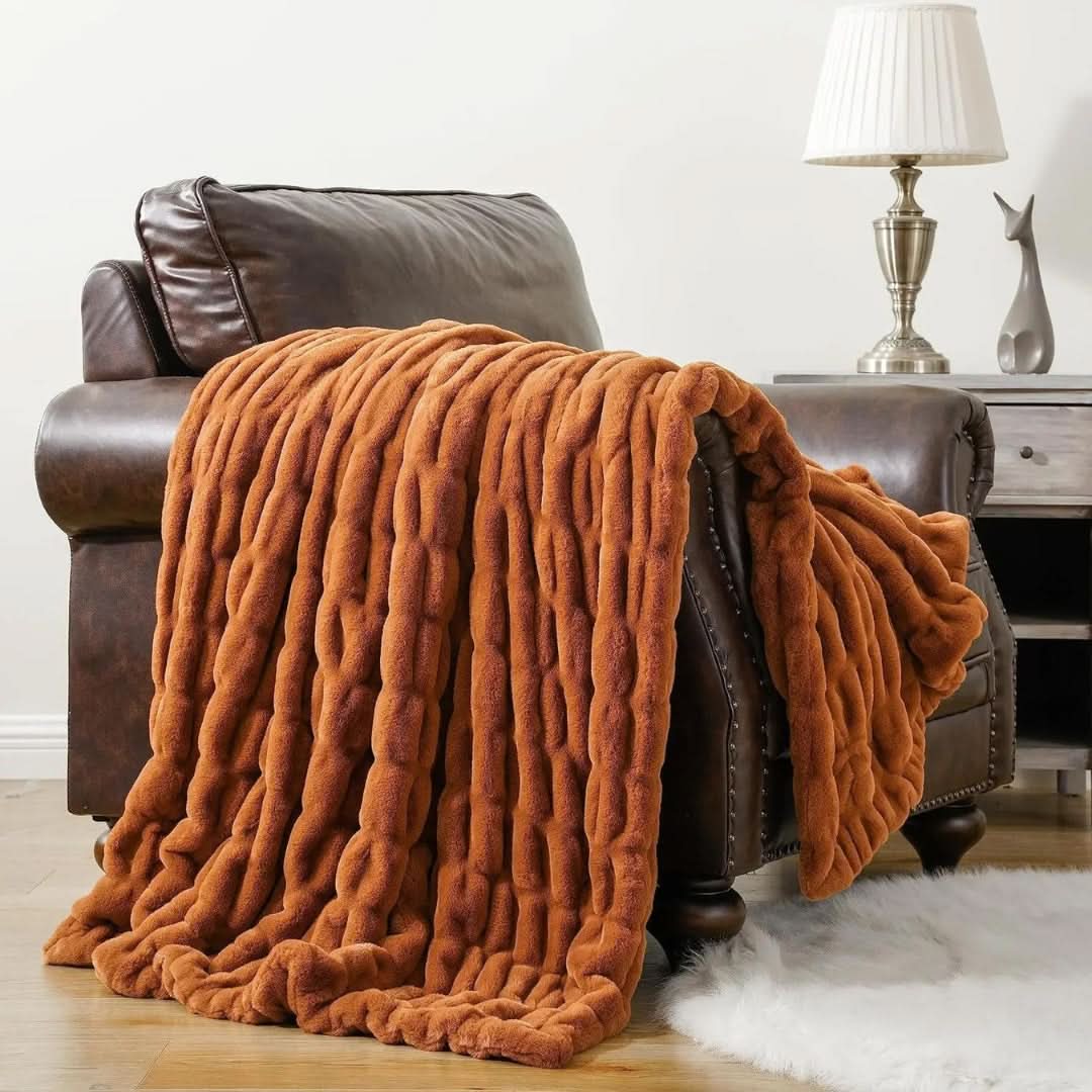 Soft and lightweight fleece blanket