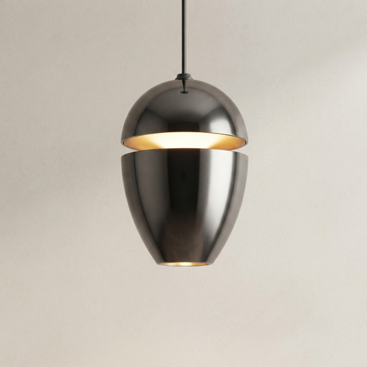 Lampa wisząca z metalowym kloszem