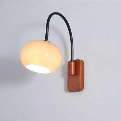 Wall lamp with an adjustable angle