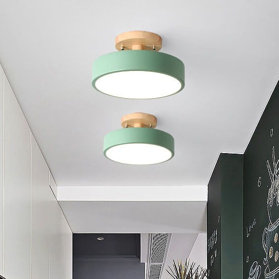 Plafonnier LED avec fixation en bois