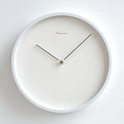 Horloge murale minimaliste