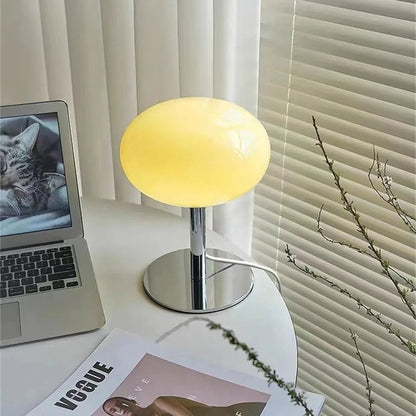 Stolní LED lampa s kulatým stínidlem