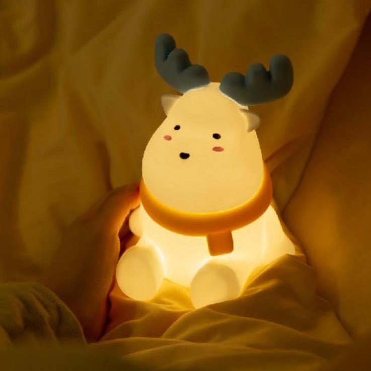 Reindeer-shaped LED lamp