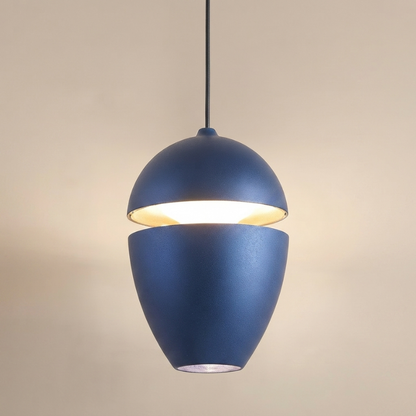 Lampa wisząca z metalowym kloszem