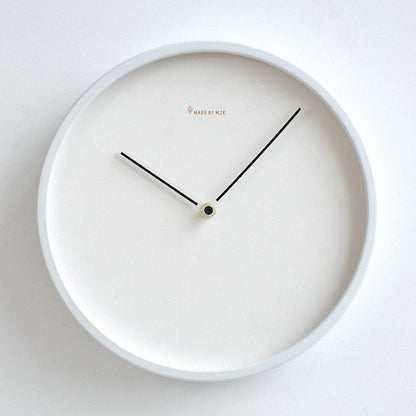 Horloge murale minimaliste