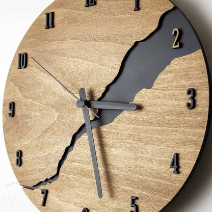 Minimalistické dřevěné nástěnné hodiny