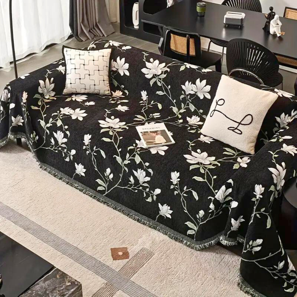 Floral throw with fringes