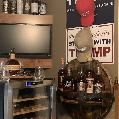 Wall-mounted bottle rack