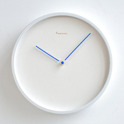 Horloge murale minimaliste