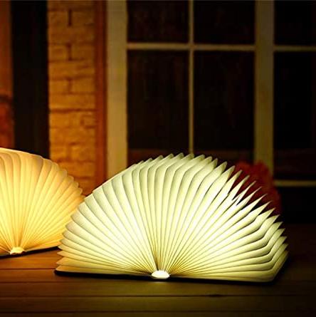 LED lampička ve tvaru knihy