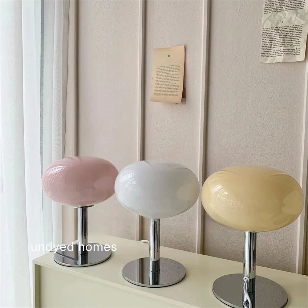 Stolní LED lampa s kulatým stínidlem