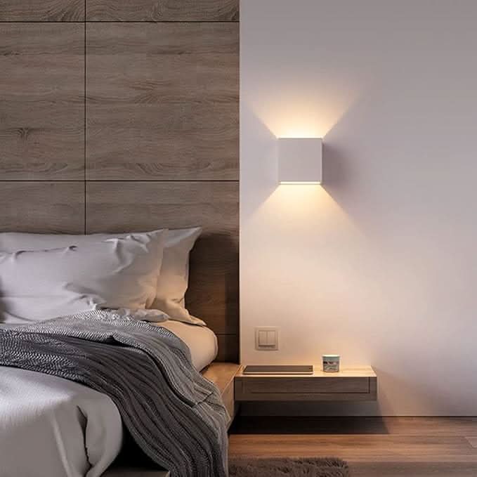 Applique murale LED avec volets IP54