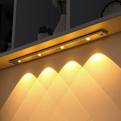 LED lampa s pohybovým senzorem do skříně