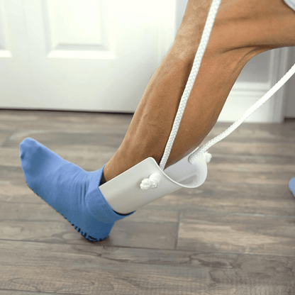 Enfile-chaussettes avec cordons