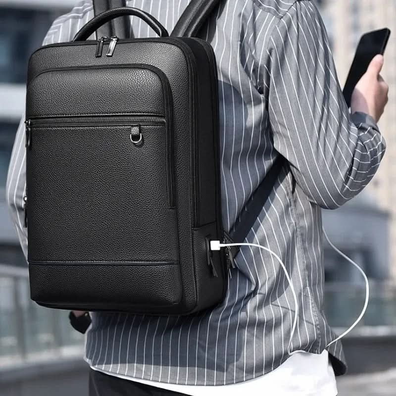 Plecak z portem USB na laptopa