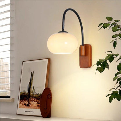 Wall lamp with an adjustable angle