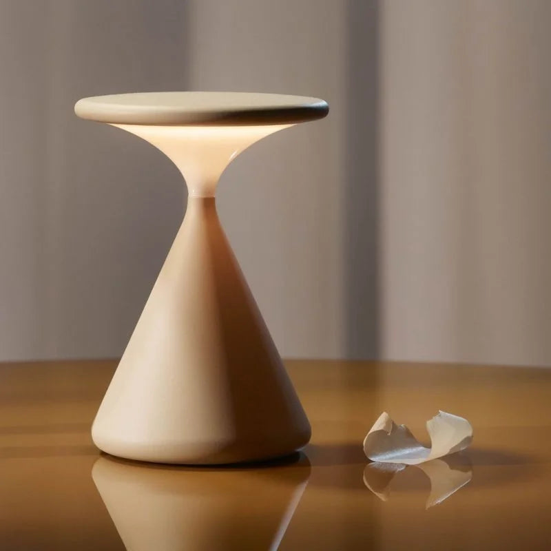 Lampe de table LED à intensité variable