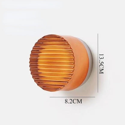 Nástěnná LED lampa s matným difuzorem