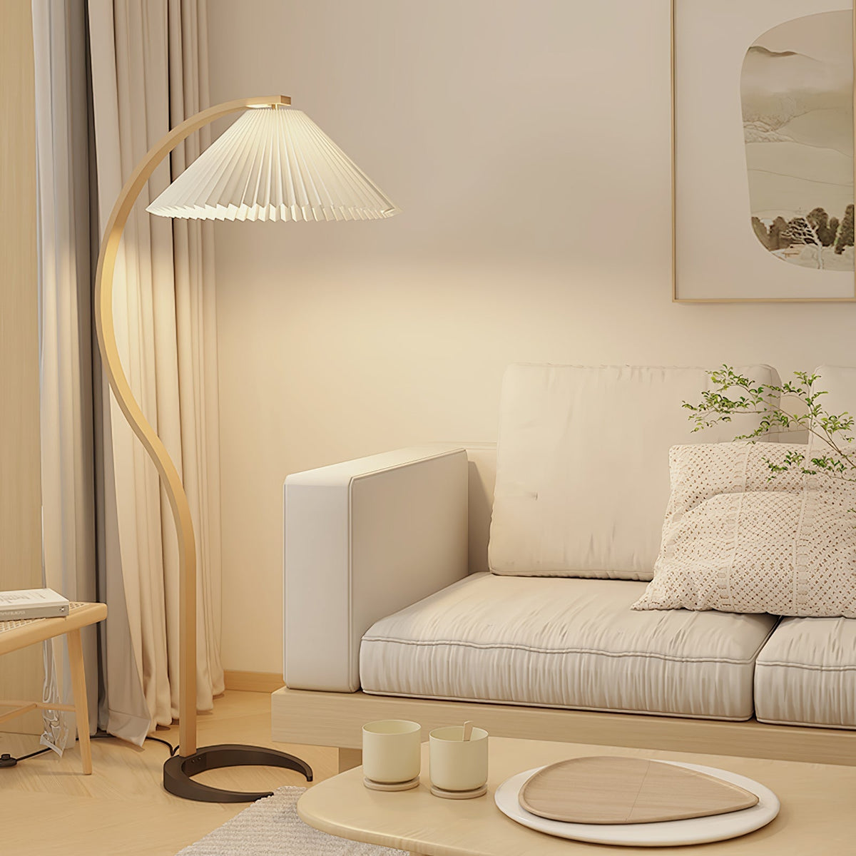 Stojací lampa s bukovým dřevem