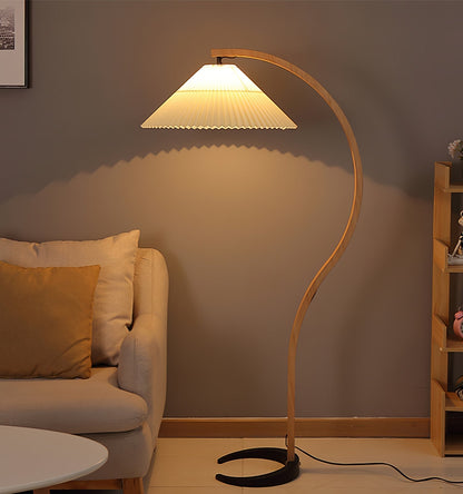 Stojací lampa s bukovým dřevem