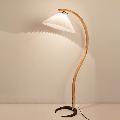Stojací lampa s bukovým dřevem