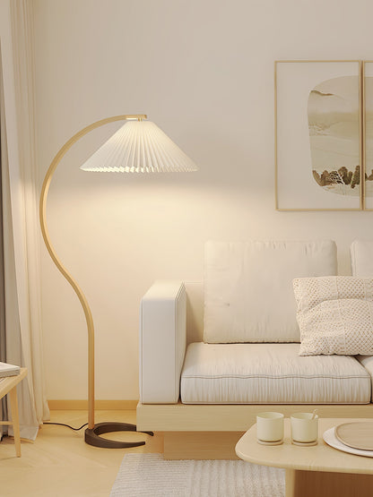 Stojací lampa s bukovým dřevem