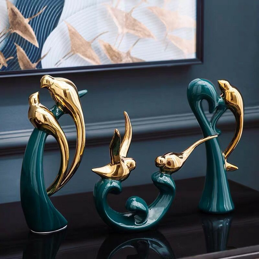 Ceramiczne figurki gołębi