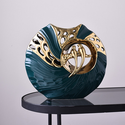 Ceramiczne figurki gołębi