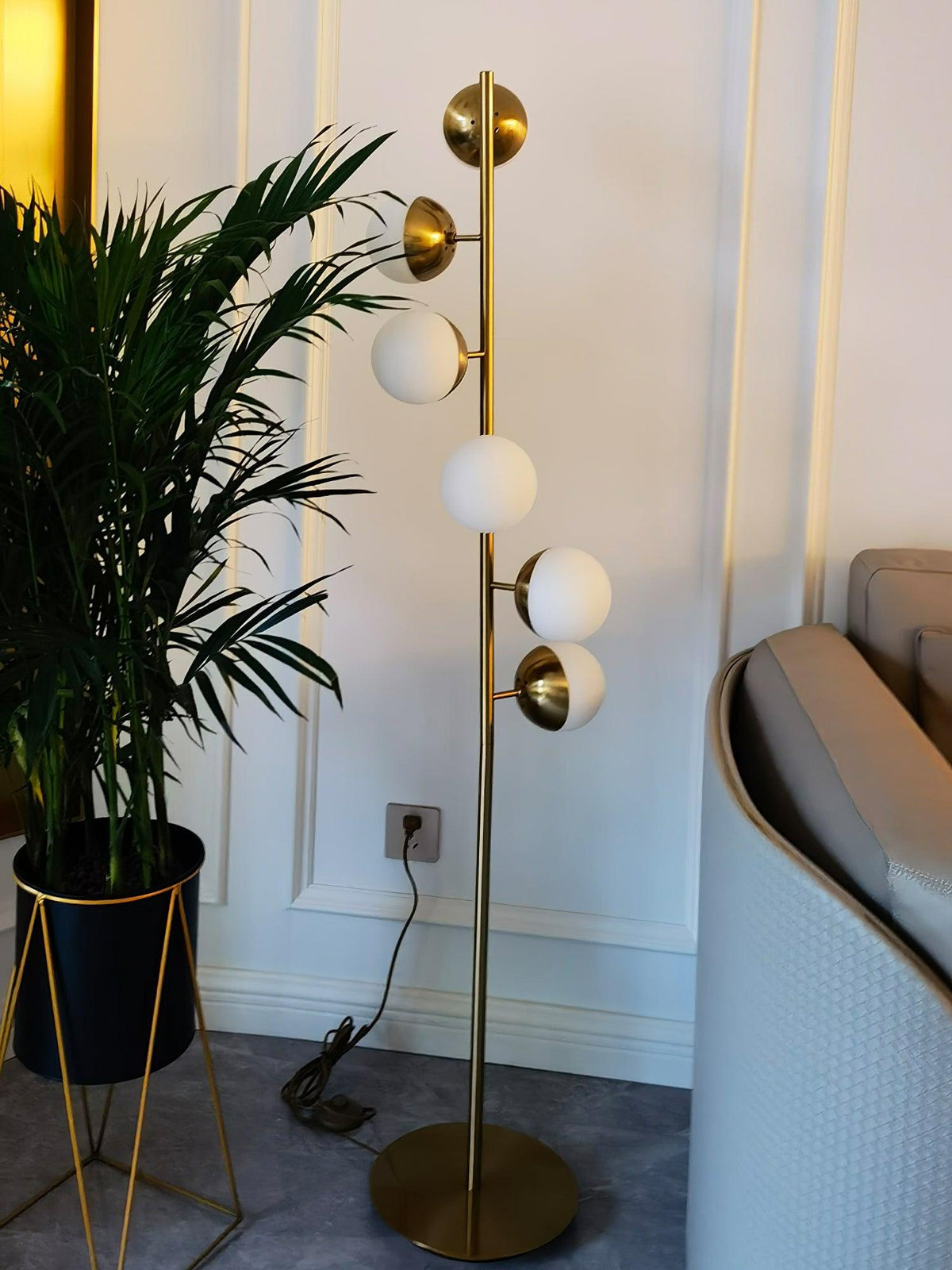 Lampadaire à plusieurs abat-jour en verre