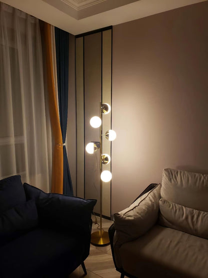 Lampadaire à plusieurs abat-jour en verre