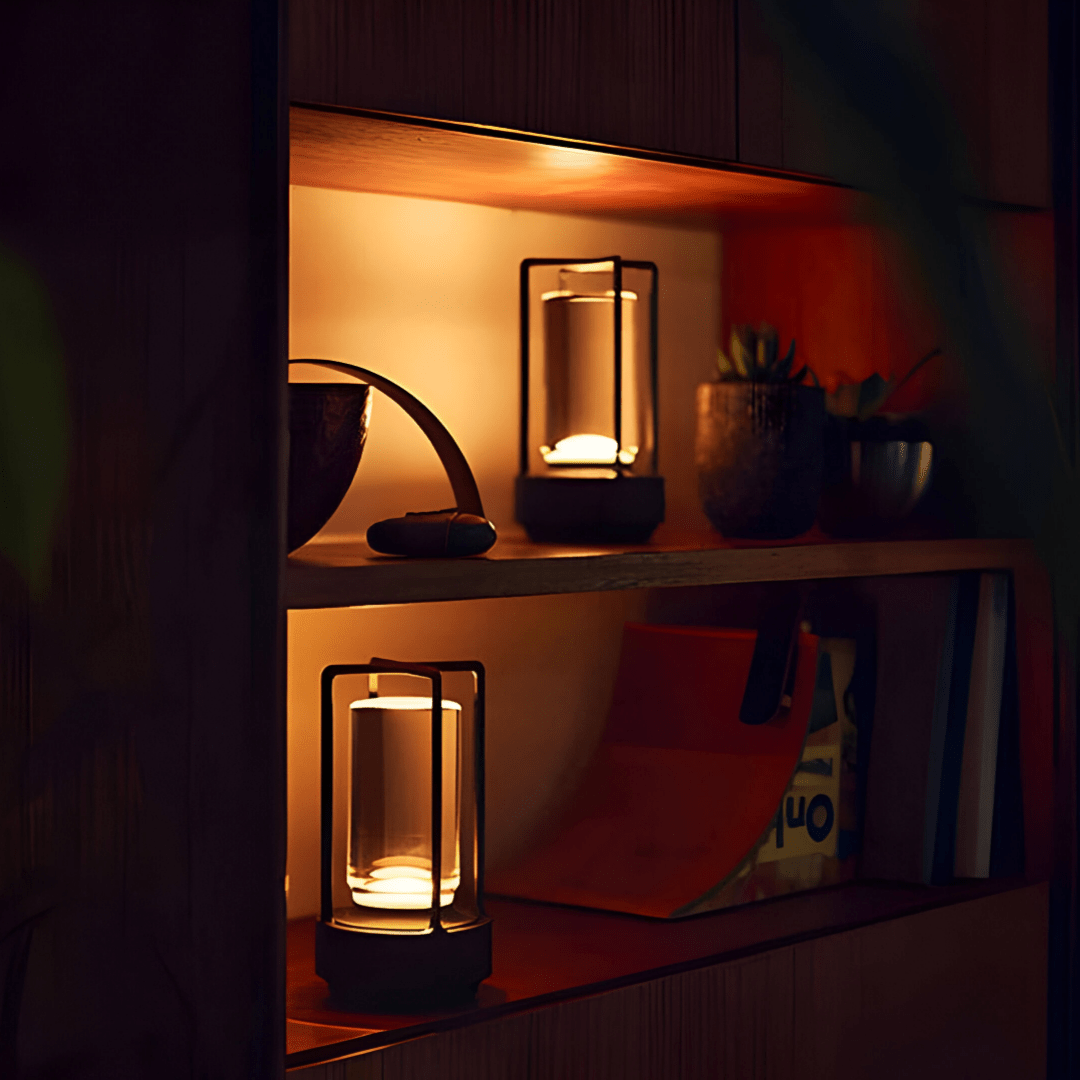 Stolní lampa s nastavitelným jasem