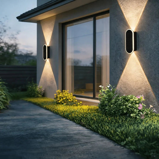 Solarna lampa ogrodzeniowa z 3 trybami