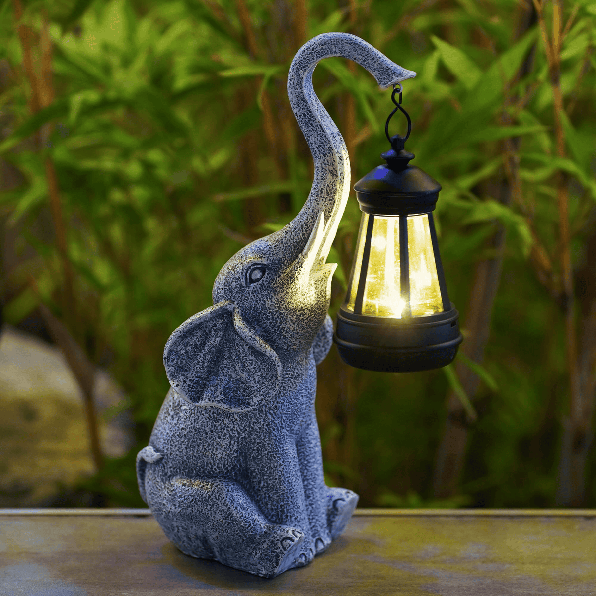 Solar elephant-shaped garden lamp