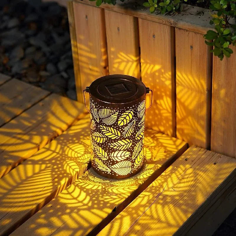 Dekorativní LED lampa ve tvaru listů