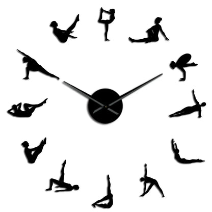 Zegar ścienny z naklejką pilates