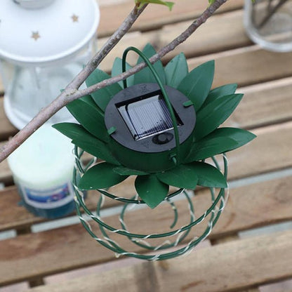 Solární zahradní lampa ve tvaru ananasu