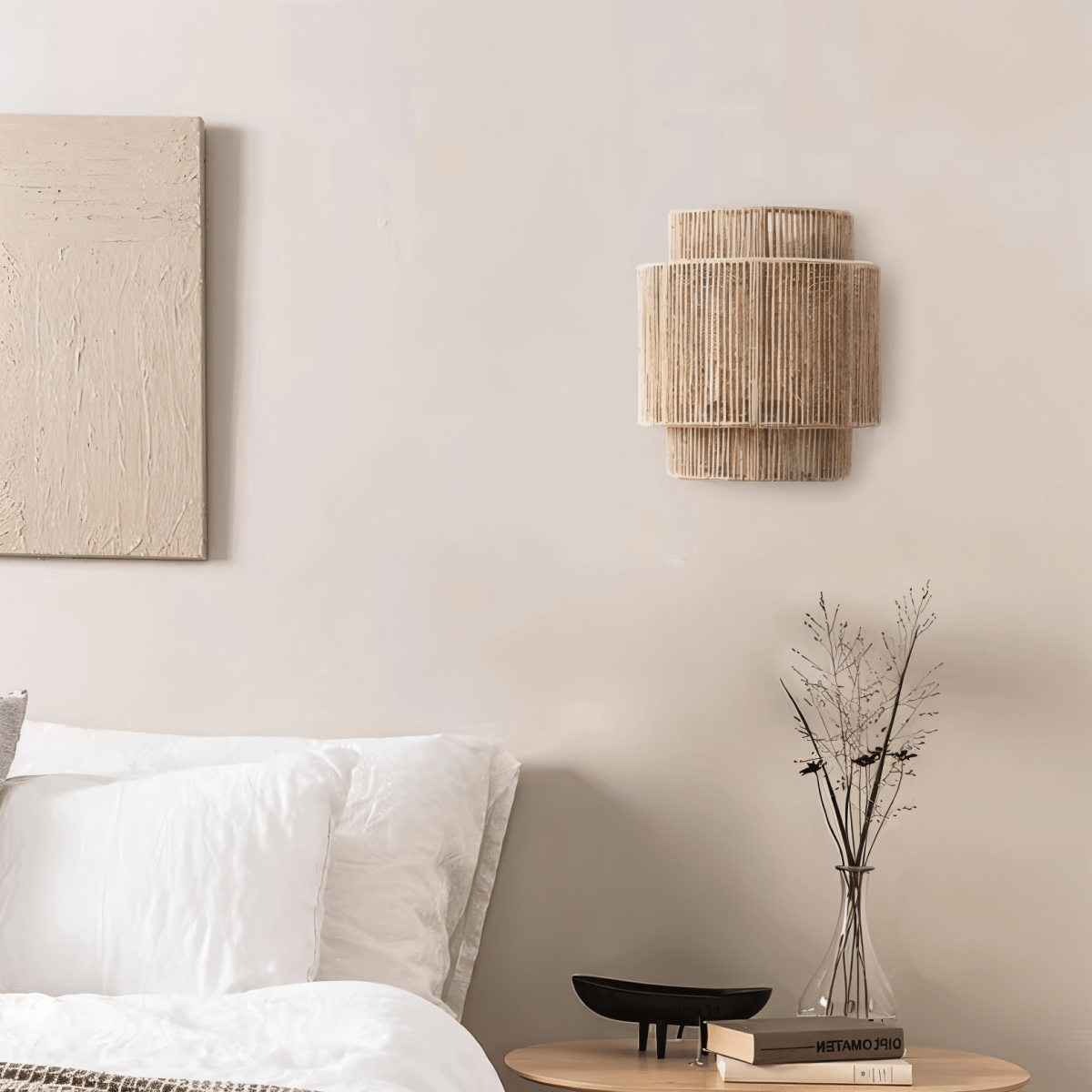 Lampa ścienna z plecionym kloszem
