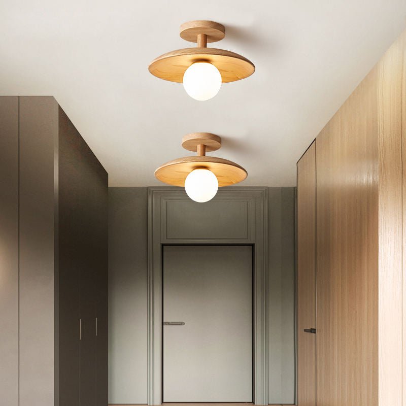 LED stropní svítidlo ze dřeva a kovu