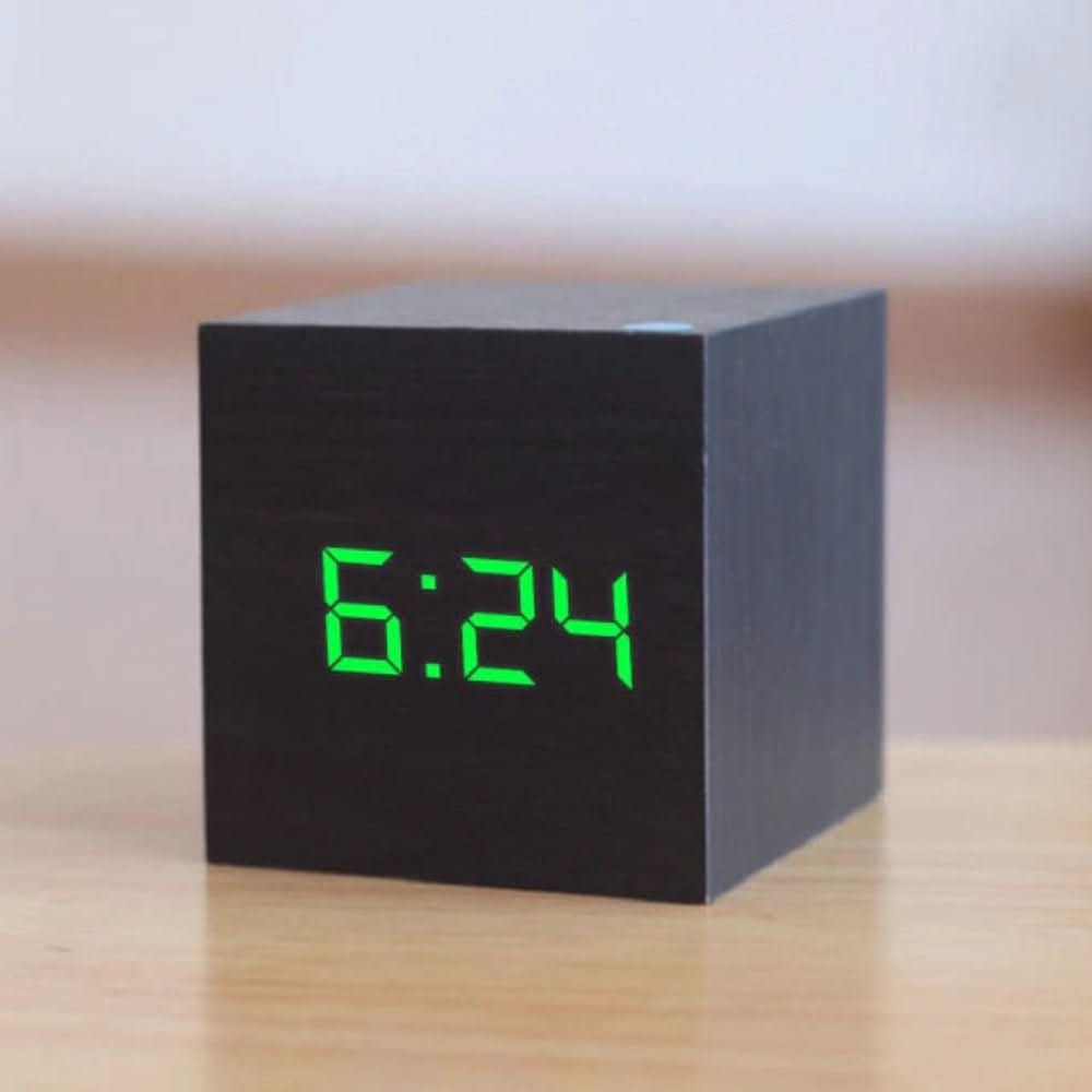 LED alarm clock with date and temperature
